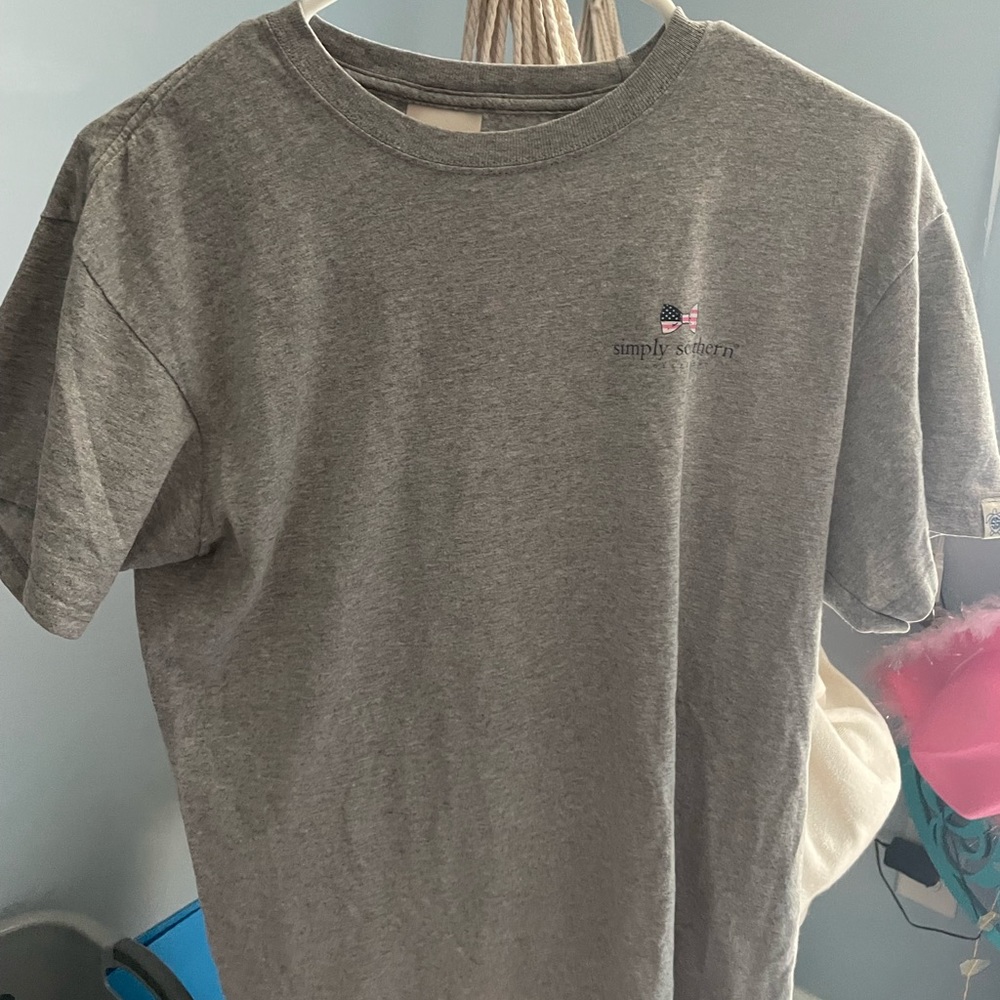 Lightly worn simply southern gray T-shirt